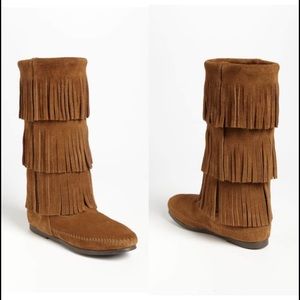 Minnetonka Suede 3-Layer Fringe Boot